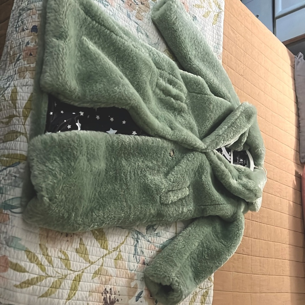 Lulus green faux fur jacket